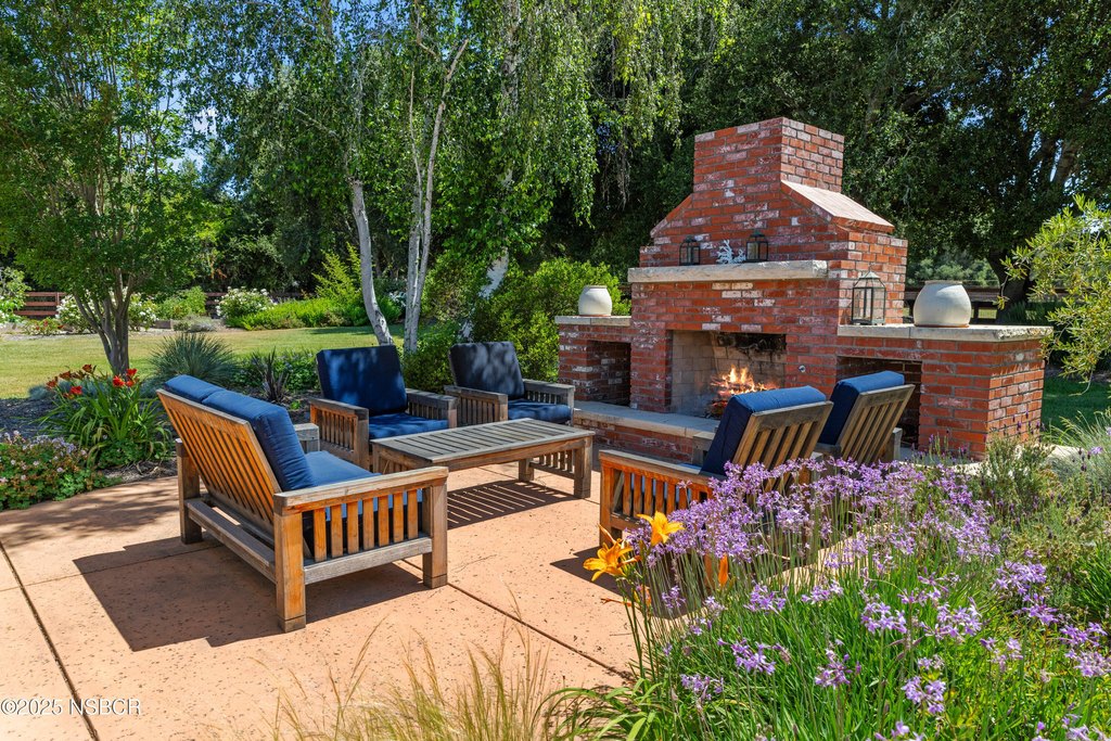 Solvang, California, 93463, United States, 5 Bedrooms Bedrooms, ,4 BathroomsBathrooms,Residential,Forsale,1909553