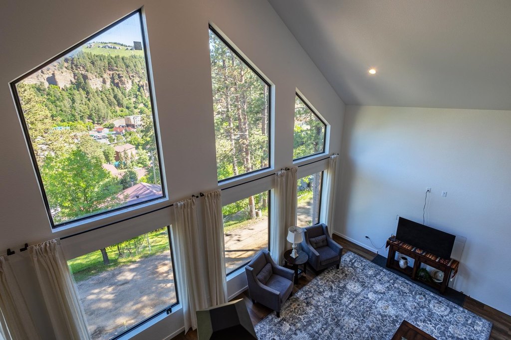 Deadwood, South Dakota, 57732, United States, 3 Bedrooms Bedrooms, ,2.5 BathroomsBathrooms,Residential,Forsale,1945958