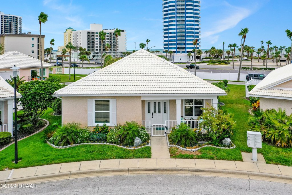 Daytona Beach, Florida, 32118, United States, 2 Bedrooms Bedrooms, ,2 BathroomsBathrooms,Residential,Forsale,1884225