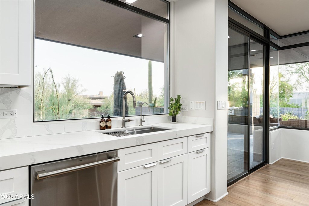 Scottsdale, Arizona, 85262, United States, 3 Bedrooms Bedrooms, ,4 BathroomsBathrooms,Residential,Forsale,1908083