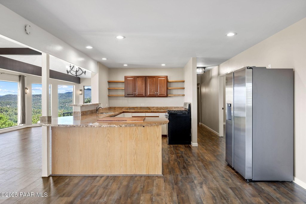 Prescott, Arizona, 86305, United States, 3 Bedrooms Bedrooms, ,3 BathroomsBathrooms,Residential,Forsale,1903163
