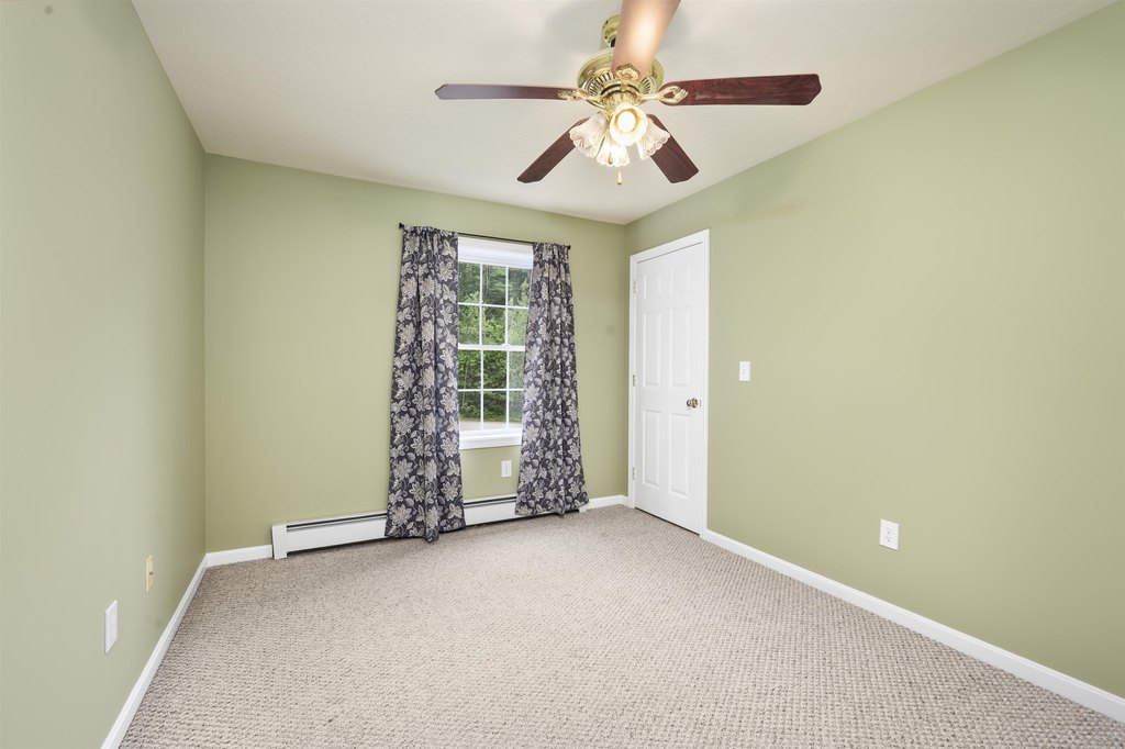 Laconia, New Hampshire, 03246, United States, 3 Bedrooms Bedrooms, ,2.5 BathroomsBathrooms,Residential,Forsale,1909954