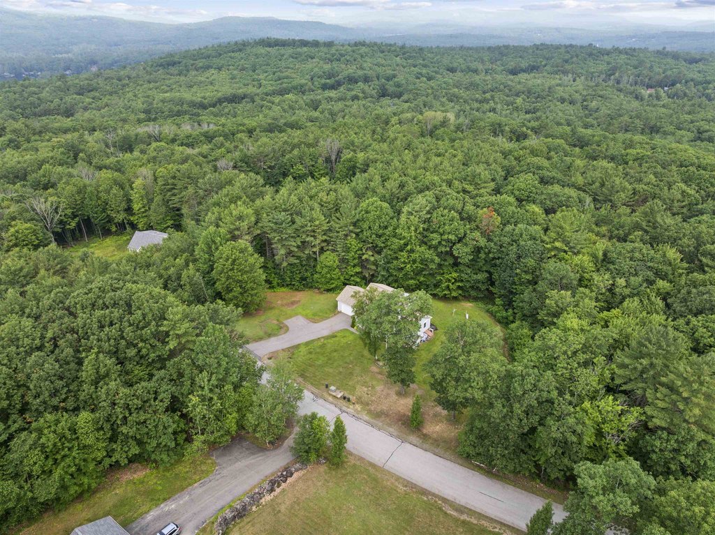 Laconia, New Hampshire, 03246, United States, 3 Bedrooms Bedrooms, ,2.5 BathroomsBathrooms,Residential,Forsale,1909954