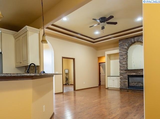 Richland, Washington, 99352, United States, 4 Bedrooms Bedrooms, ,3 BathroomsBathrooms,Residential,Forsale,1922433