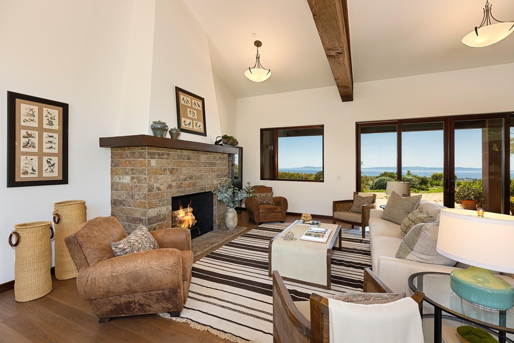 SANTA BARBARA, California, 93105, United States, 6 Bedrooms Bedrooms, ,6.5 BathroomsBathrooms,Residential,Forsale,1922146