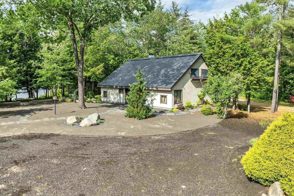 Effingham, New Hampshire, 03882, United States, 3 Bedrooms Bedrooms, ,4.5 BathroomsBathrooms,Residential,Forsale,1934003