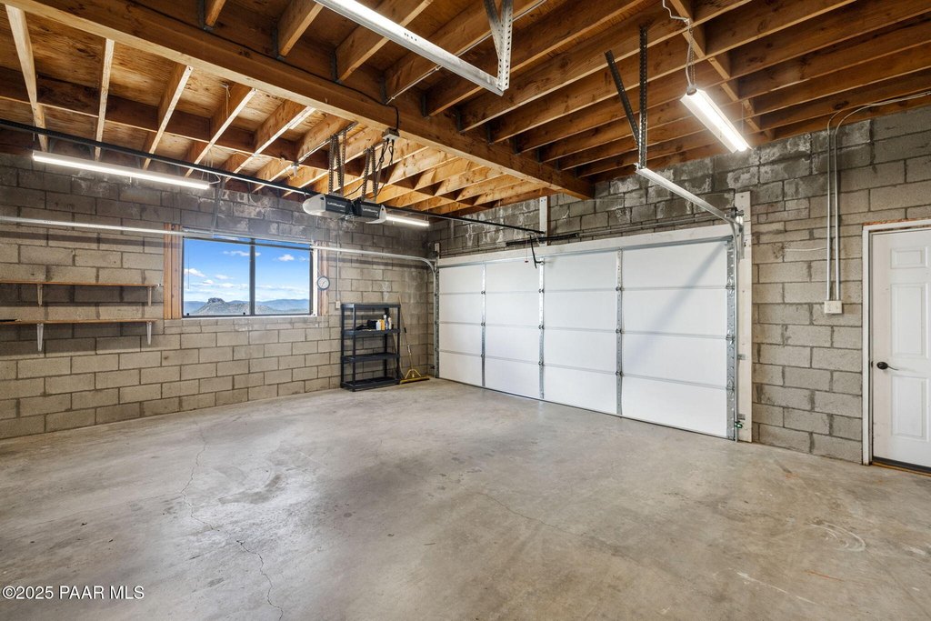 Prescott, Arizona, 86305, United States, 3 Bedrooms Bedrooms, ,3 BathroomsBathrooms,Residential,Forsale,1903163