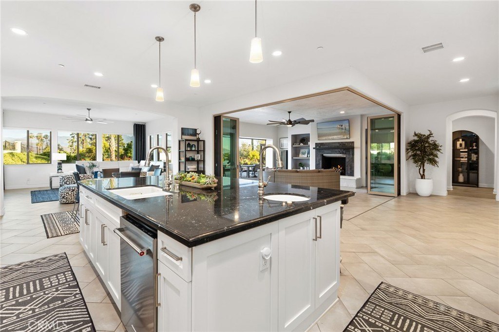 Temecula, California, 92592, United States, 4 Bedrooms Bedrooms, ,4.5 BathroomsBathrooms,Residential,Forsale,1933751
