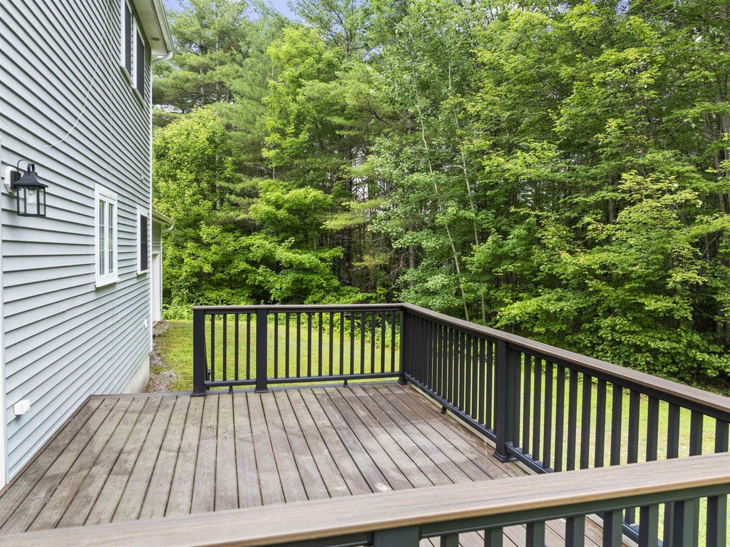 Laconia, New Hampshire, 03246, United States, 3 Bedrooms Bedrooms, ,2.5 BathroomsBathrooms,Residential,Forsale,1909954