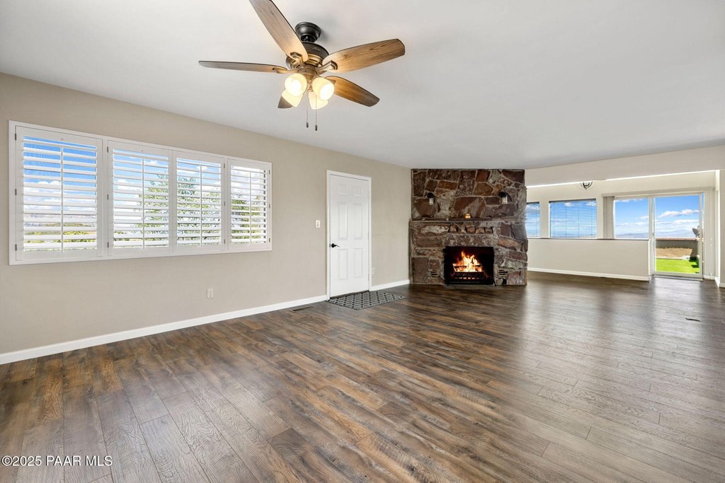 Prescott, Arizona, 86305, United States, 3 Bedrooms Bedrooms, ,3 BathroomsBathrooms,Residential,Forsale,1903163