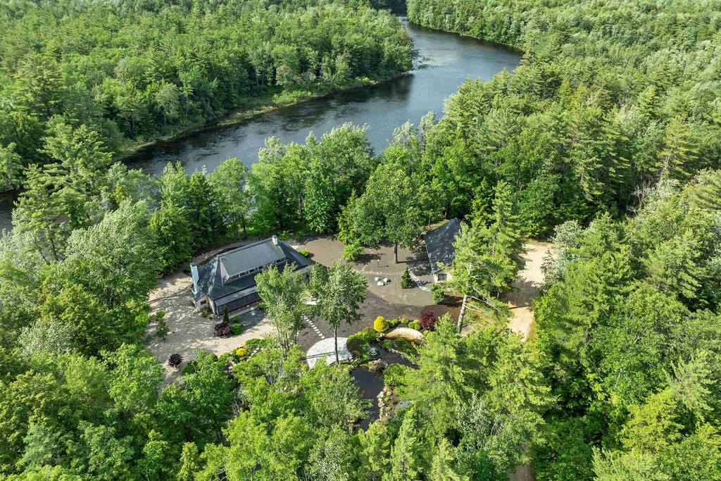 Effingham, New Hampshire, 03882, United States, 3 Bedrooms Bedrooms, ,4.5 BathroomsBathrooms,Residential,Forsale,1934003