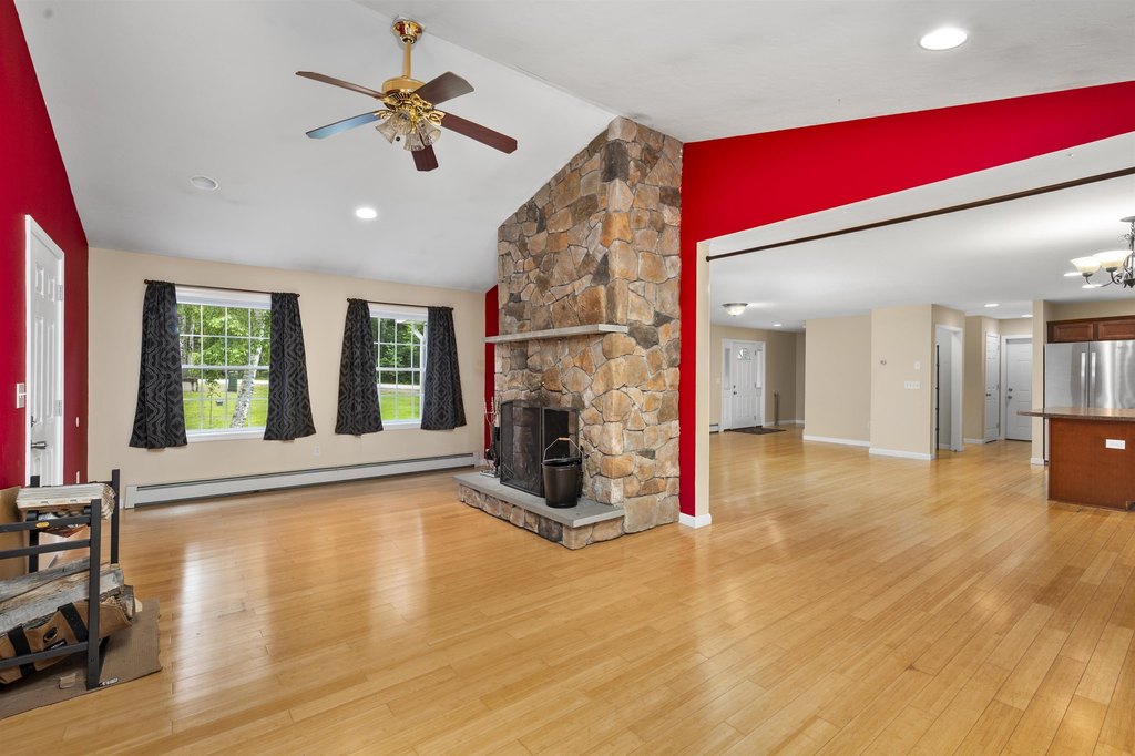 Laconia, New Hampshire, 03246, United States, 3 Bedrooms Bedrooms, ,2.5 BathroomsBathrooms,Residential,Forsale,1909954