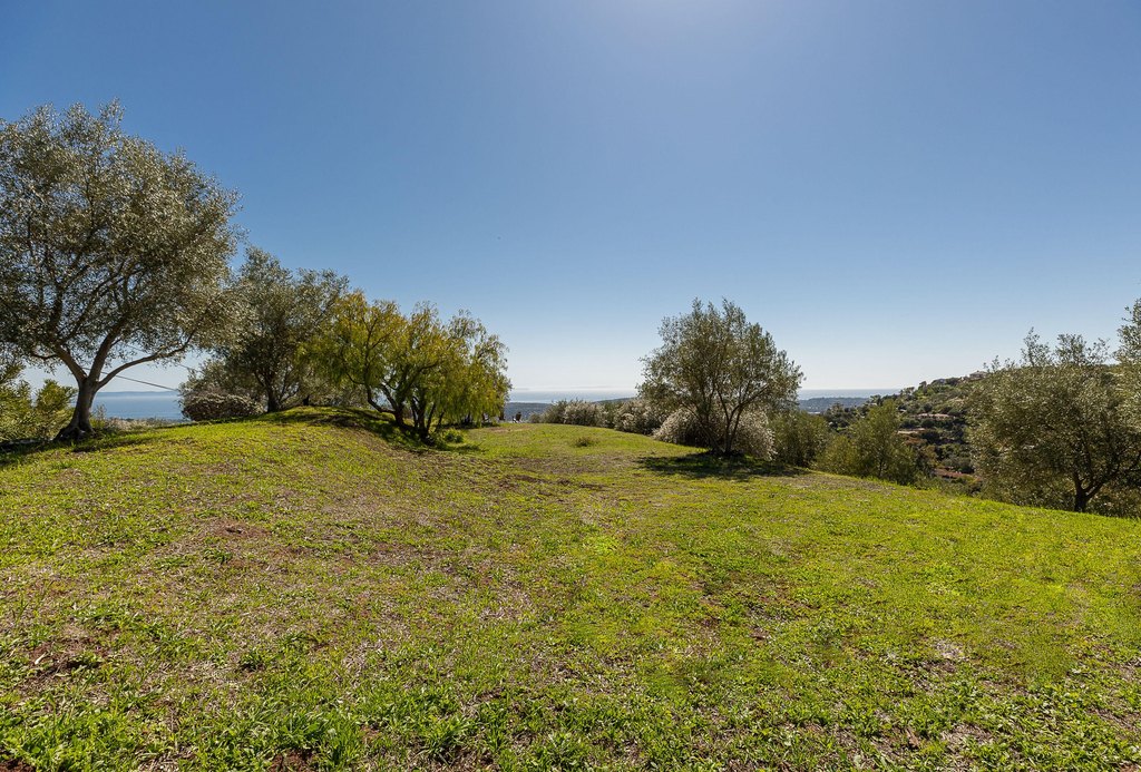 SANTA BARBARA, California, 93105, United States, 6 Bedrooms Bedrooms, ,6.5 BathroomsBathrooms,Residential,Forsale,1922146