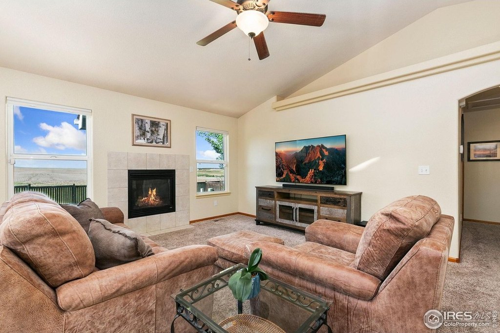 Loveland, Colorado, 80538, United States, 3 Bedrooms Bedrooms, ,2 BathroomsBathrooms,Residential,Forsale,1903113