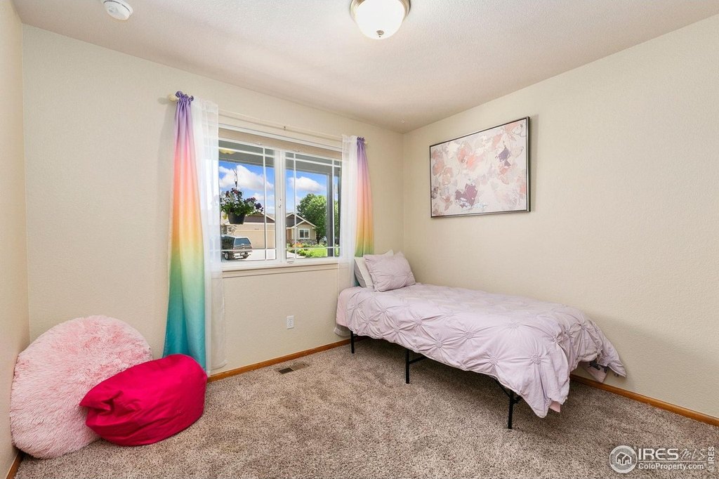 Loveland, Colorado, 80538, United States, 3 Bedrooms Bedrooms, ,2 BathroomsBathrooms,Residential,Forsale,1903113