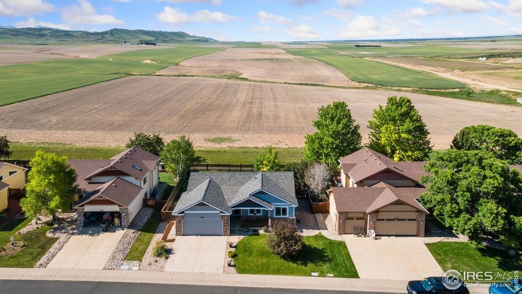 Loveland, Colorado, 80538, United States, 3 Bedrooms Bedrooms, ,2 BathroomsBathrooms,Residential,Forsale,1903113
