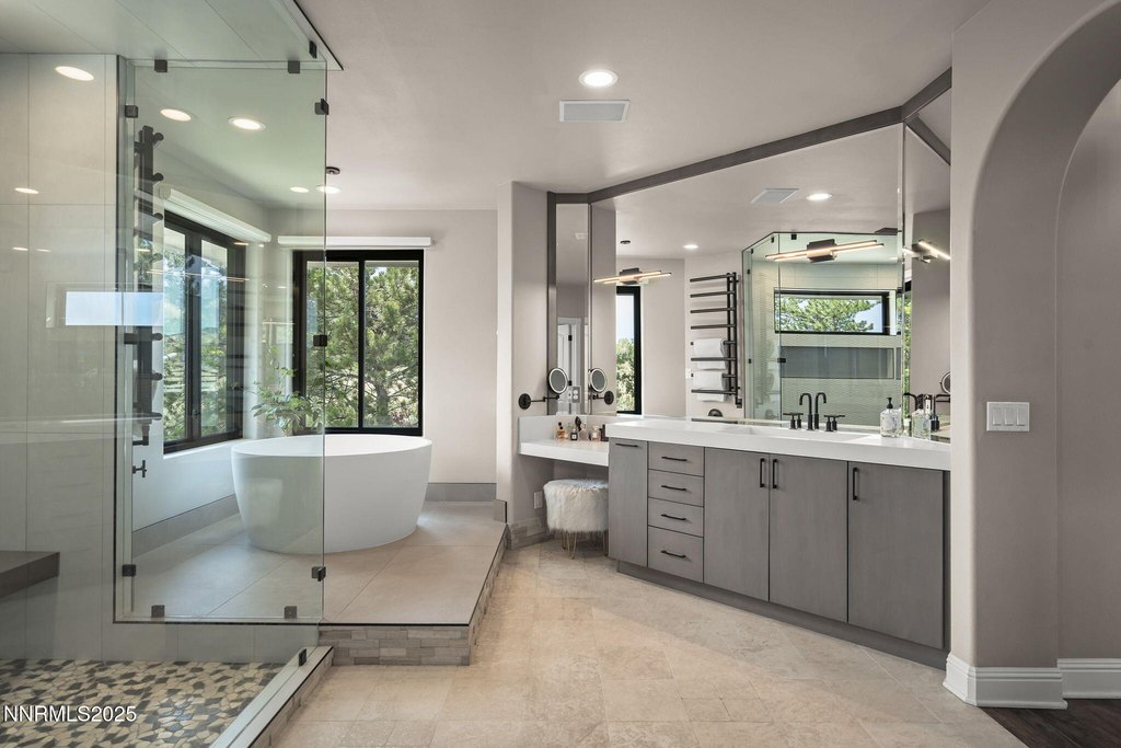 Reno, Nevada, 89511, United States, 4 Bedrooms Bedrooms, ,4 BathroomsBathrooms,Residential,Forsale,1888877