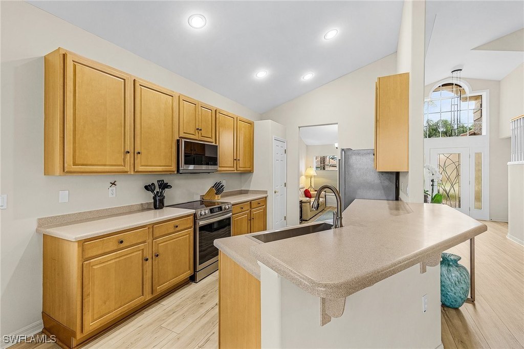 Fort Myers, Florida, 33913, United States, 3 Bedrooms Bedrooms, ,3 BathroomsBathrooms,Residential,Forsale,1995020