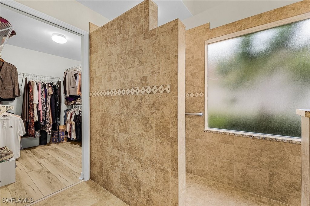 Fort Myers, Florida, 33913, United States, 3 Bedrooms Bedrooms, ,3 BathroomsBathrooms,Residential,Forsale,1995020