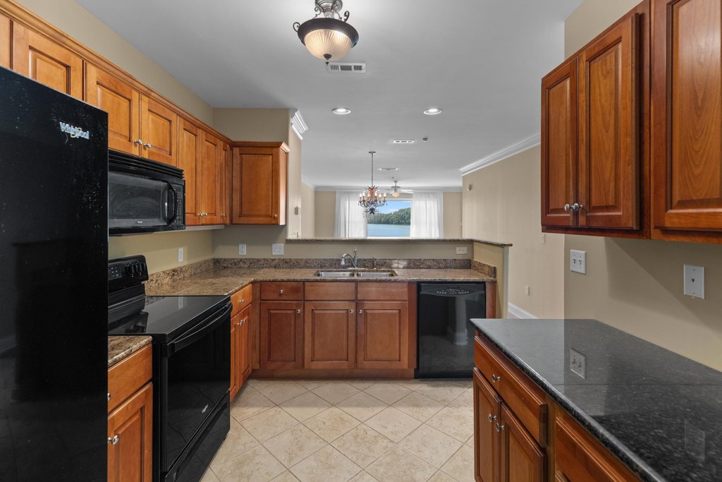 Dandridge, Tennessee, 37725, United States, 2 Bedrooms Bedrooms, ,2 BathroomsBathrooms,Residential,Forsale,1894821
