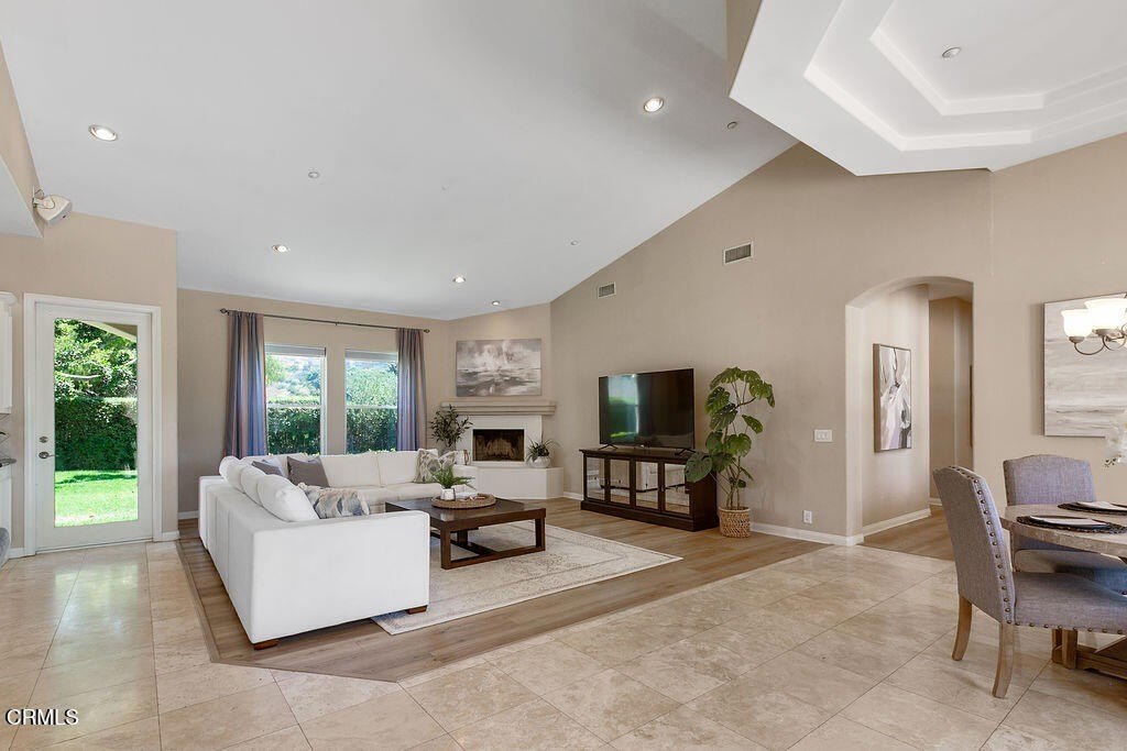 Camarillo, California, 93012, United States, 5 Bedrooms Bedrooms, ,4 BathroomsBathrooms,Residential,Forsale,2004527