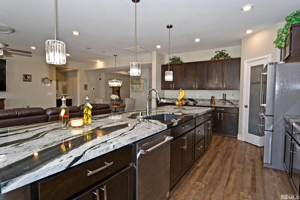 Sparks, Nevada, 89441, United States, 4 Bedrooms Bedrooms, ,3.5 BathroomsBathrooms,Residential,Forsale,1910309