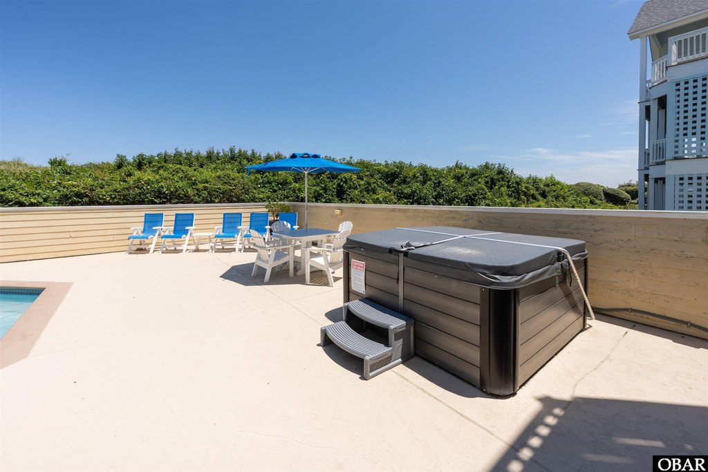 Corolla, North Carolina, 27927, United States, 6 Bedrooms Bedrooms, ,5.5 BathroomsBathrooms,Residential,Forsale,2008045