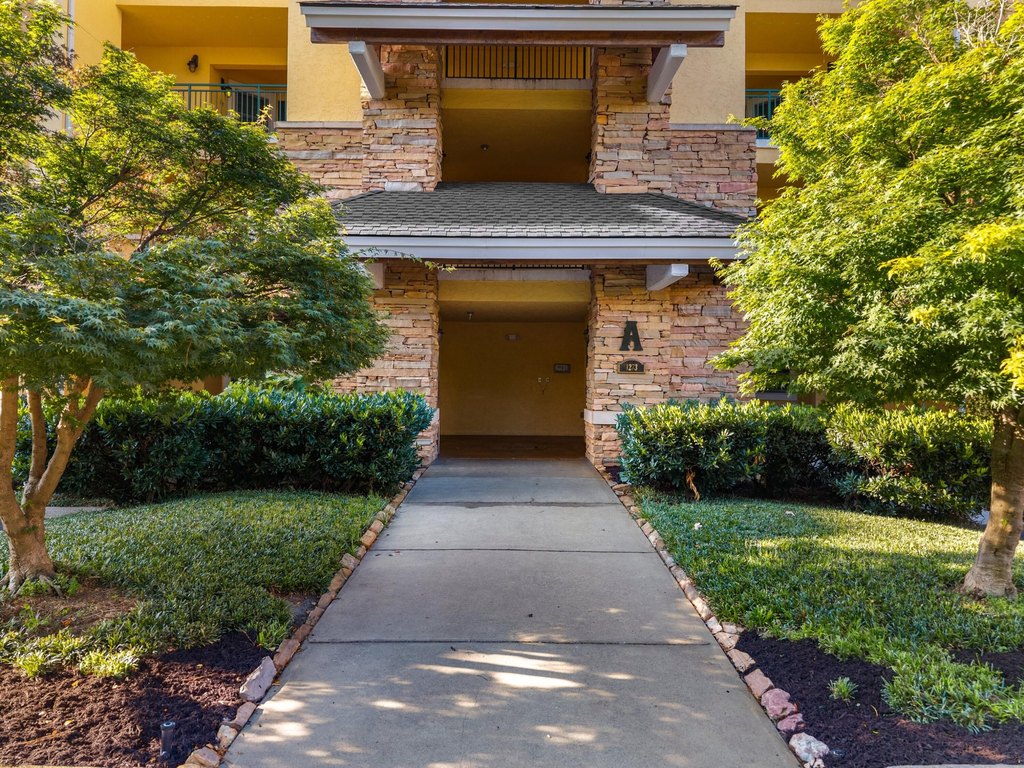 Dandridge, Tennessee, 37725, United States, 2 Bedrooms Bedrooms, ,2 BathroomsBathrooms,Residential,Forsale,1894821