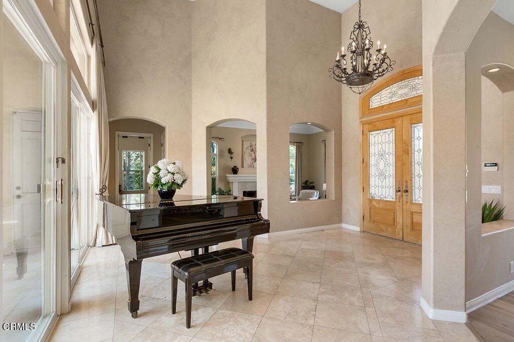 Camarillo, California, 93012, United States, 5 Bedrooms Bedrooms, ,4 BathroomsBathrooms,Residential,Forsale,2004527