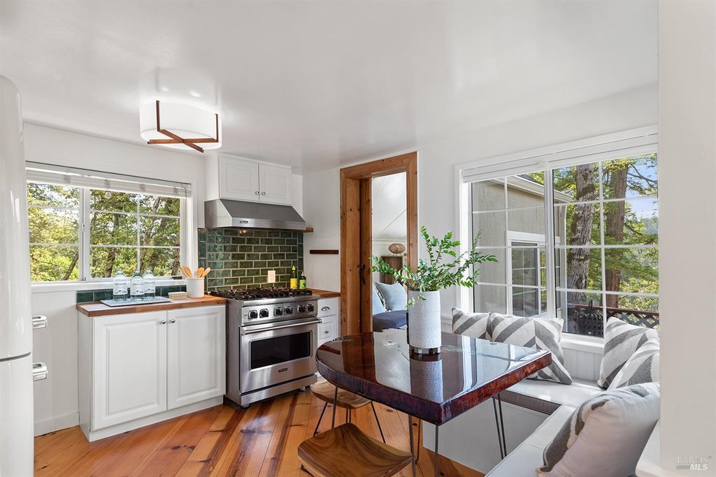 Guerneville, California, 95446, United States, 2 Bedrooms Bedrooms, ,1.5 BathroomsBathrooms,Residential,Forsale,1934061