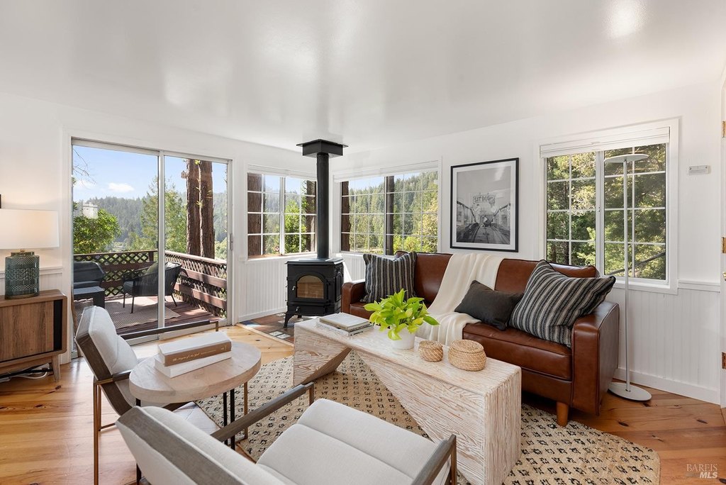 Guerneville, California, 95446, United States, 2 Bedrooms Bedrooms, ,1.5 BathroomsBathrooms,Residential,Forsale,1934061