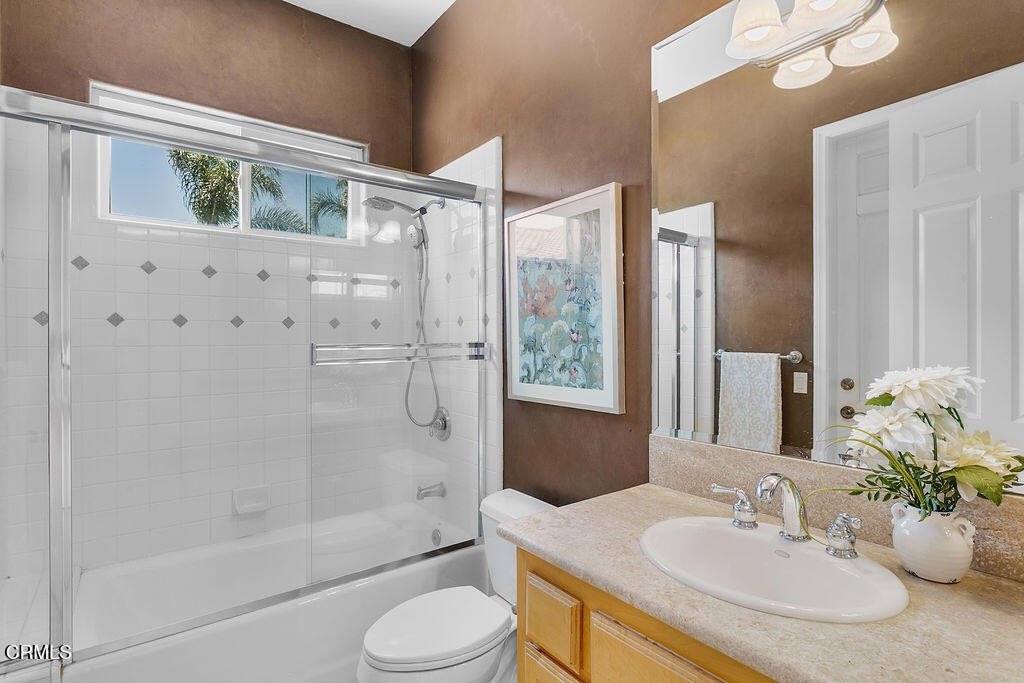 Camarillo, California, 93012, United States, 5 Bedrooms Bedrooms, ,4 BathroomsBathrooms,Residential,Forsale,2004527