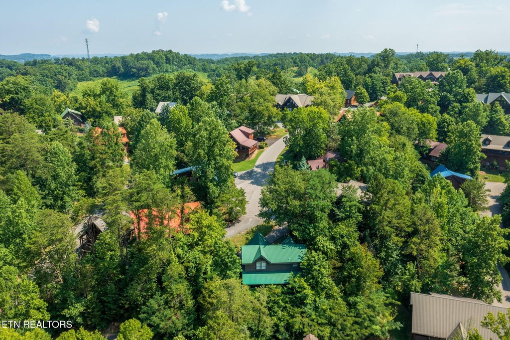 Pigeon Forge, Tennessee, 37863, United States, 2 Bedrooms Bedrooms, ,2 BathroomsBathrooms,Residential,Forsale,1910239