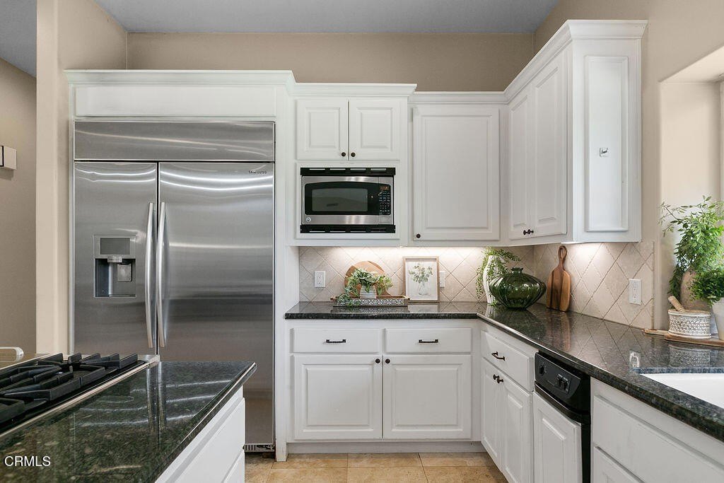 Camarillo, California, 93012, United States, 5 Bedrooms Bedrooms, ,4 BathroomsBathrooms,Residential,Forsale,2004527