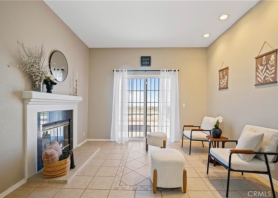 Palmdale, California, 93550, United States, 3 Bedrooms Bedrooms, ,3 BathroomsBathrooms,Residential,Forsale,1941424