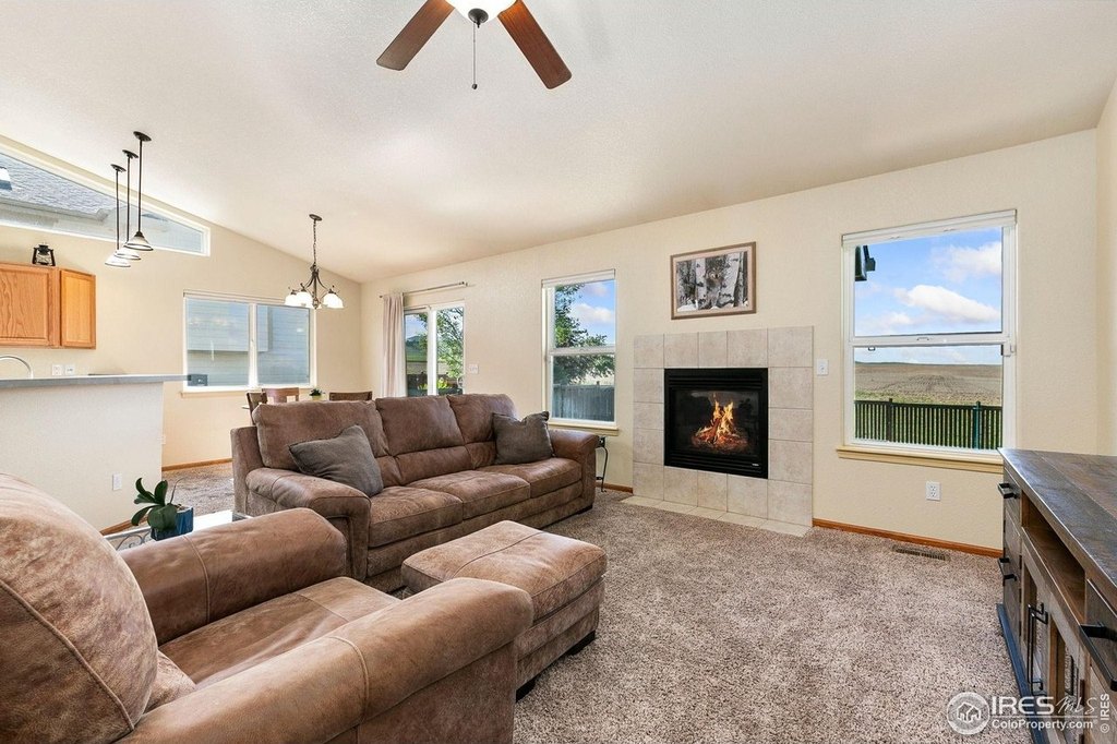 Loveland, Colorado, 80538, United States, 3 Bedrooms Bedrooms, ,2 BathroomsBathrooms,Residential,Forsale,1903113