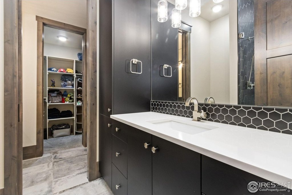 Fort Collins, Colorado, 80524, United States, 5 Bedrooms Bedrooms, ,4.5 BathroomsBathrooms,Residential,Forsale,1903102