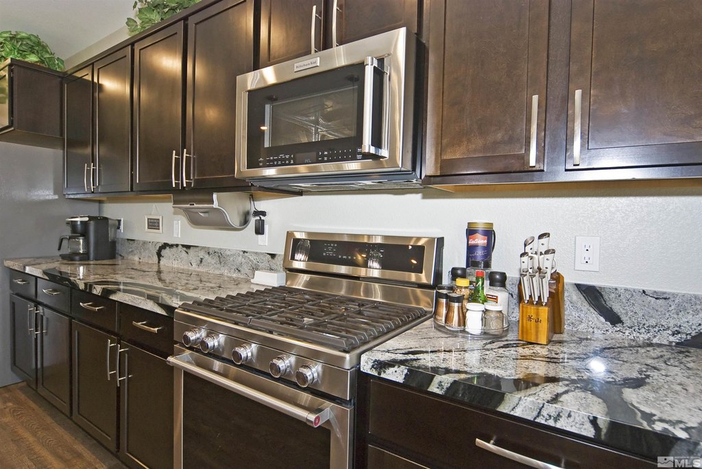 Sparks, Nevada, 89441, United States, 4 Bedrooms Bedrooms, ,3.5 BathroomsBathrooms,Residential,Forsale,1910309