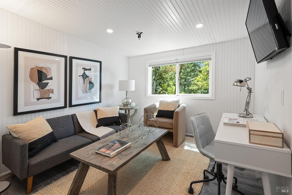 Guerneville, California, 95446, United States, 2 Bedrooms Bedrooms, ,1.5 BathroomsBathrooms,Residential,Forsale,1934061