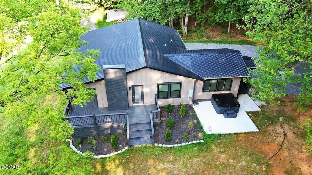 Sevierville, Tennessee, 37876, United States, 3 Bedrooms Bedrooms, ,3 BathroomsBathrooms,Residential,Forsale,1910186