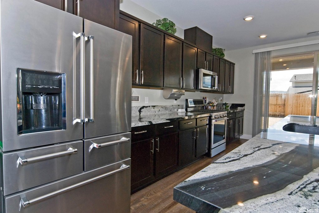 Sparks, Nevada, 89441, United States, 4 Bedrooms Bedrooms, ,3.5 BathroomsBathrooms,Residential,Forsale,1910309