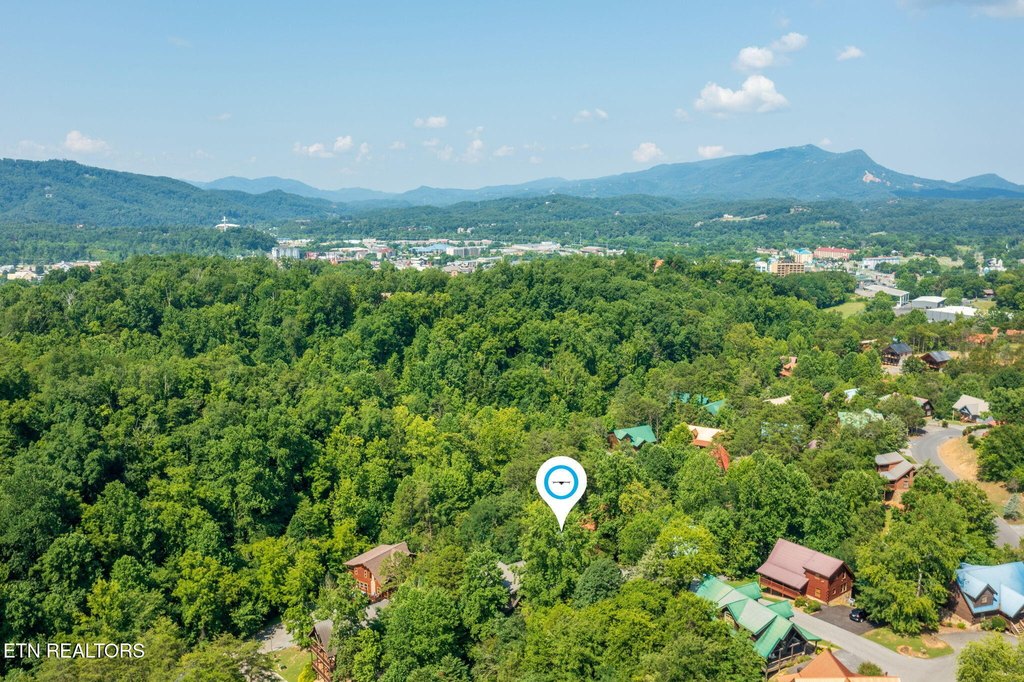 Pigeon Forge, Tennessee, 37863, United States, 2 Bedrooms Bedrooms, ,2 BathroomsBathrooms,Residential,Forsale,1910239