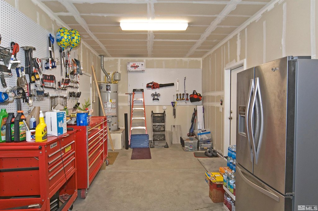 Sparks, Nevada, 89441, United States, 4 Bedrooms Bedrooms, ,3.5 BathroomsBathrooms,Residential,Forsale,1910309
