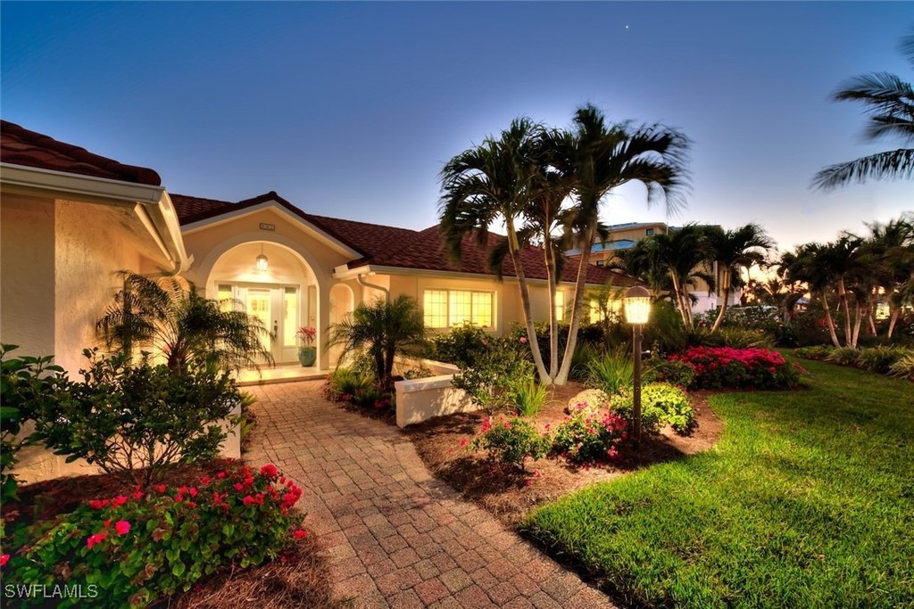 Sanibel, Florida, 33957, United States, 4 Bedrooms Bedrooms, ,3 BathroomsBathrooms,Residential,Forsale,1886342