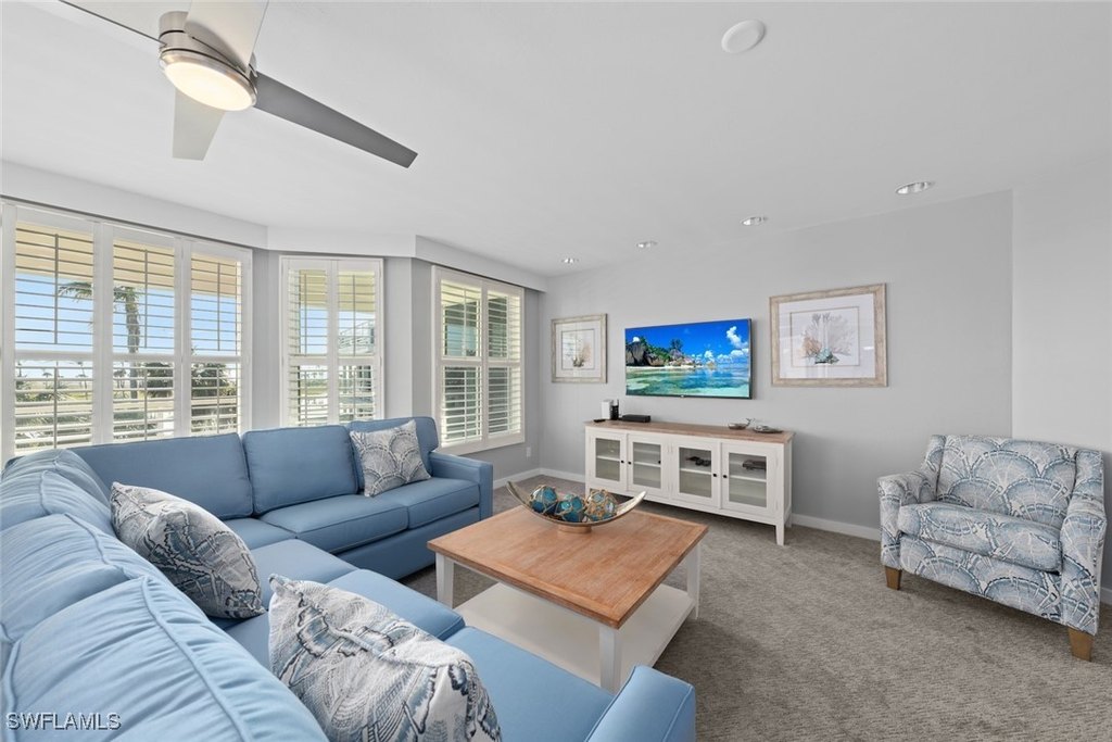 Captiva, Florida, 33924, United States, 3 Bedrooms Bedrooms, ,3 BathroomsBathrooms,Residential,Forsale,1886367