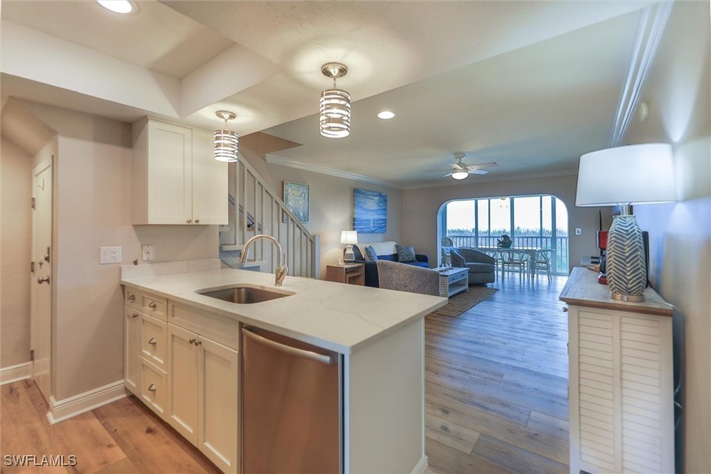 Captiva, Florida, 33924, United States, 3 Bedrooms Bedrooms, ,3 BathroomsBathrooms,Residential,Forsale,1886376