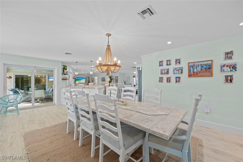 Sanibel, Florida, 33957, United States, 4 Bedrooms Bedrooms, ,3 BathroomsBathrooms,Residential,Forsale,1886342