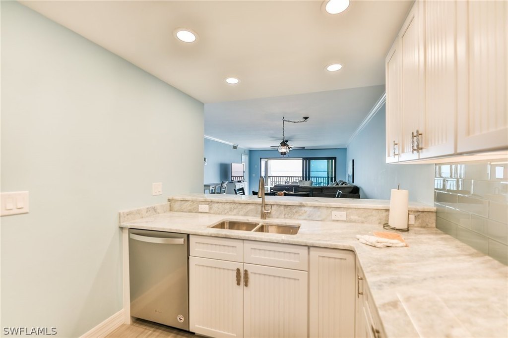 Captiva, Florida, 33924, United States, 2 Bedrooms Bedrooms, ,2 BathroomsBathrooms,Residential,Forsale,1886405