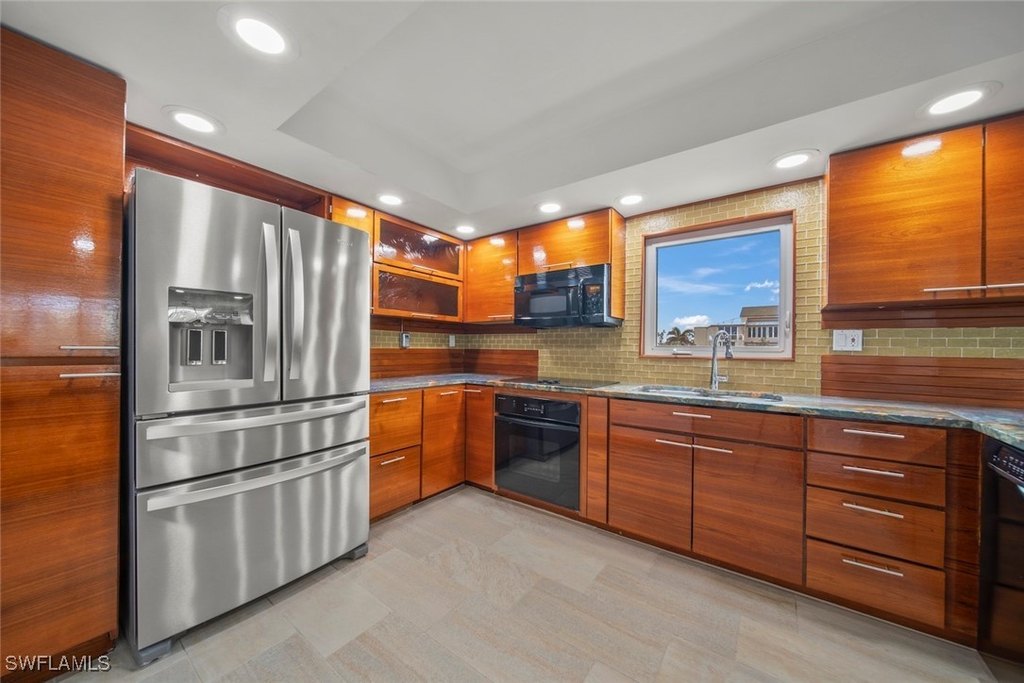 Sanibel, Florida, 33957, United States, 3 Bedrooms Bedrooms, ,2 BathroomsBathrooms,Residential,Forsale,1886340