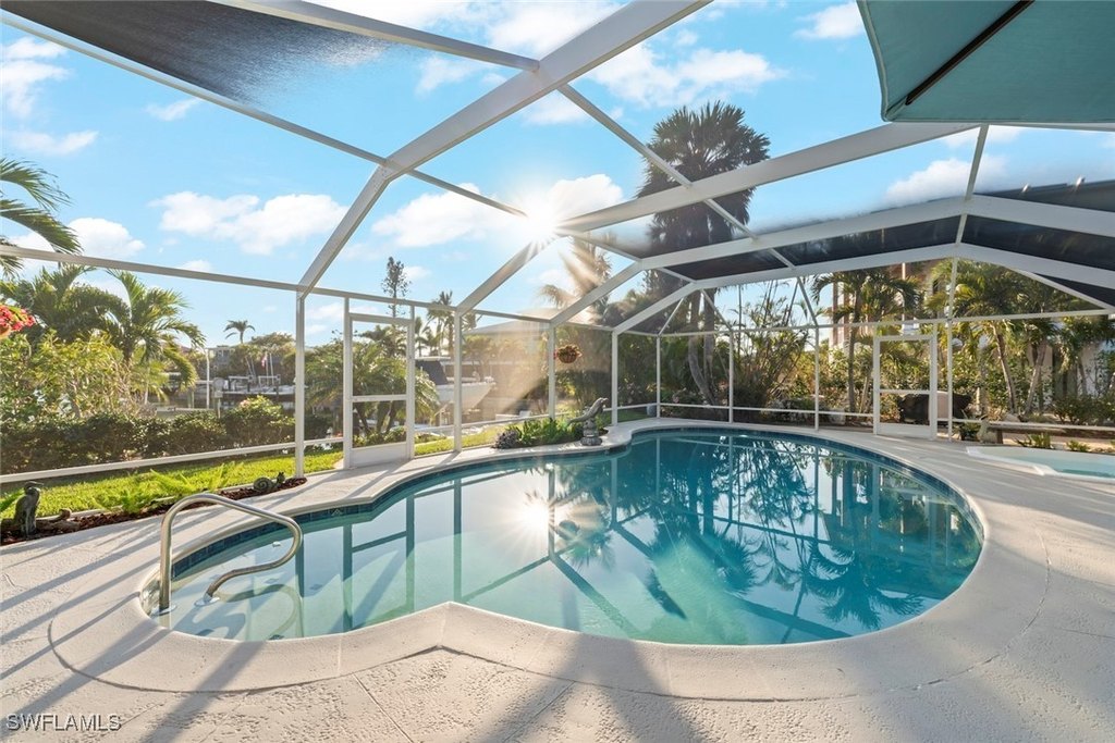 Sanibel, Florida, 33957, United States, 4 Bedrooms Bedrooms, ,3 BathroomsBathrooms,Residential,Forsale,1886342